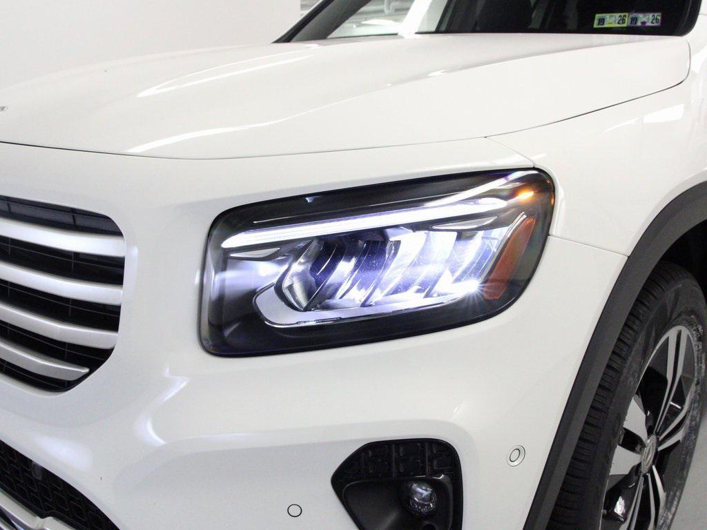 used 2025 Mercedes-Benz GLB 250 car, priced at $42,480