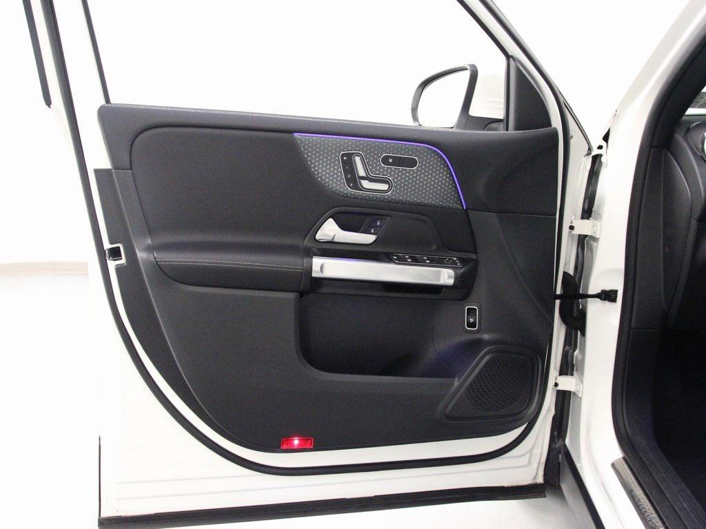 used 2025 Mercedes-Benz GLB 250 car, priced at $42,480