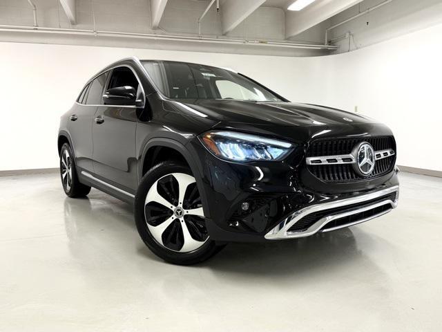 new 2025 Mercedes-Benz GLA 250 car, priced at $51,125