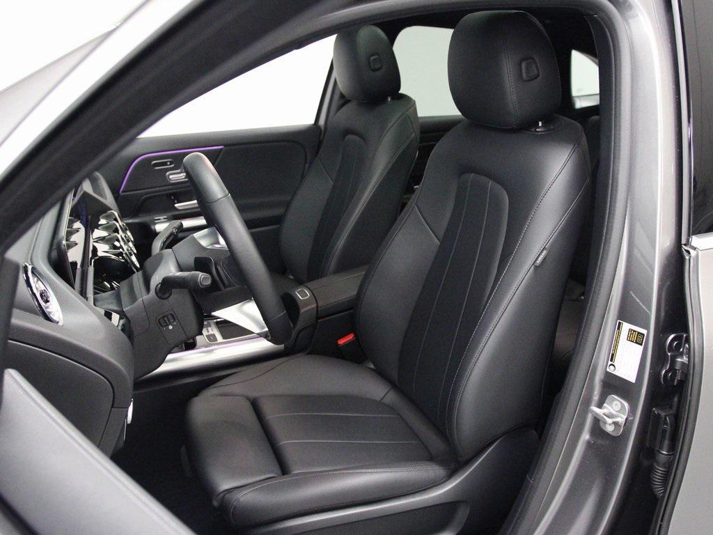 used 2025 Mercedes-Benz GLA 250 car, priced at $39,990