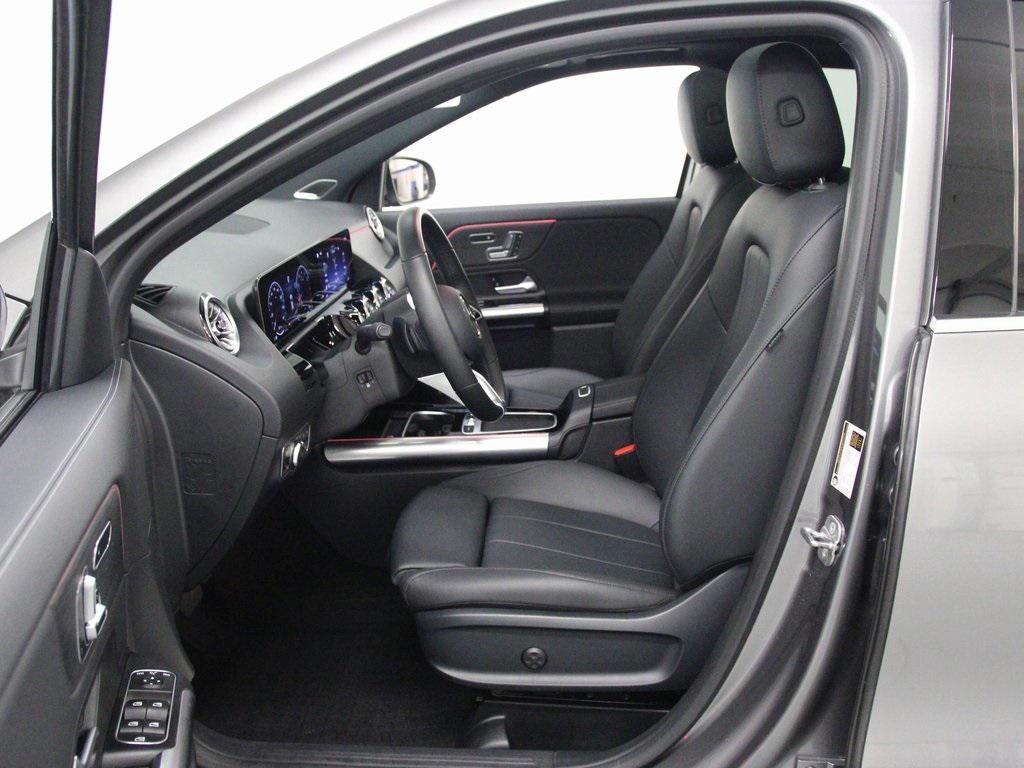 used 2025 Mercedes-Benz GLA 250 car, priced at $39,990