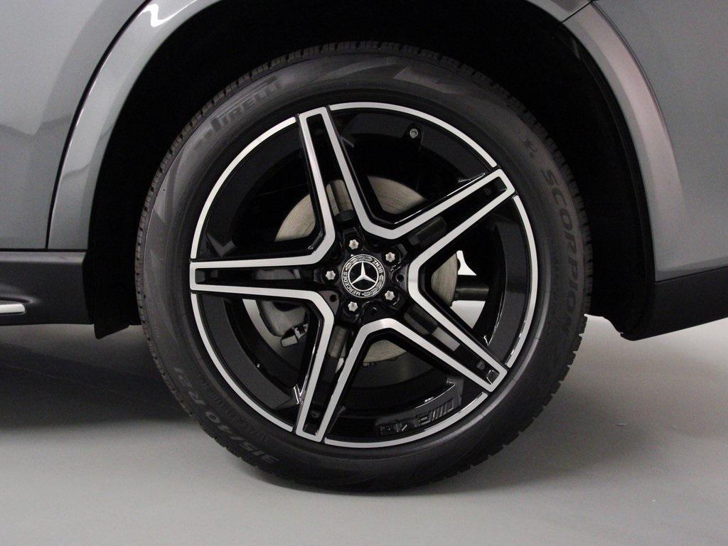 new 2026 Mercedes-Benz GLS 450 car, priced at $98,180