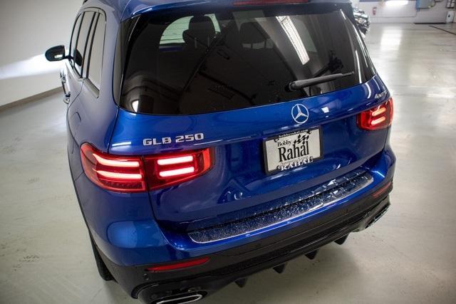 new 2024 Mercedes-Benz GLB 250 car, priced at $55,375