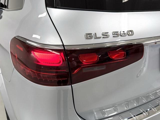 new 2025 Mercedes-Benz GLS 580 car, priced at $119,720