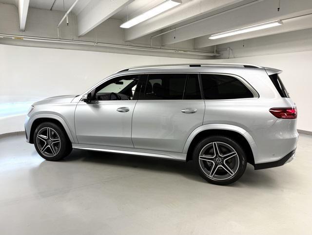 new 2025 Mercedes-Benz GLS 450 car, priced at $95,365