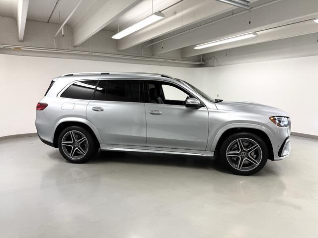 new 2025 Mercedes-Benz GLS 450 car, priced at $95,365