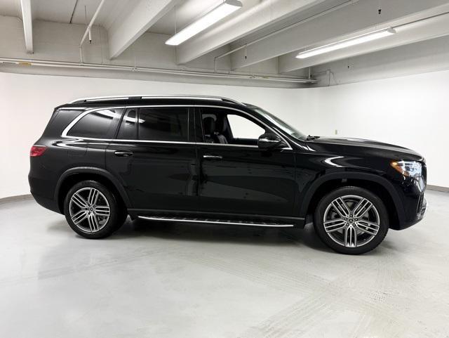 new 2025 Mercedes-Benz GLS 450 car, priced at $92,230