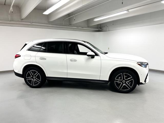 new 2025 Mercedes-Benz GLC 300 car, priced at $61,695