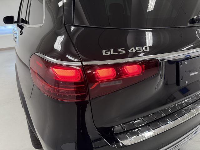 new 2025 Mercedes-Benz GLS 450 car, priced at $91,580