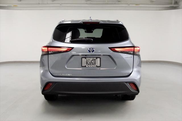 used 2021 Toyota Highlander Hybrid car, priced at $34,990