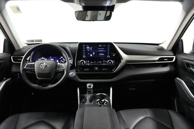 used 2021 Toyota Highlander Hybrid car, priced at $34,990
