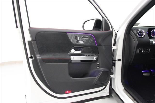 new 2025 Mercedes-Benz GLB 250 car, priced at $54,235