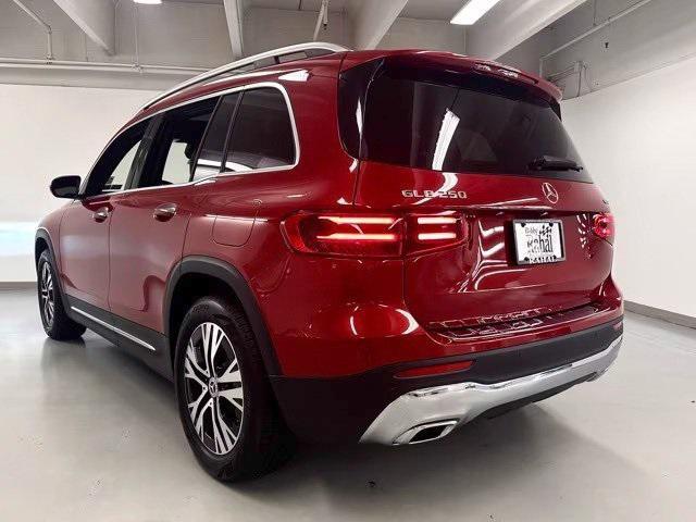 new 2024 Mercedes-Benz GLB 250 car, priced at $51,625