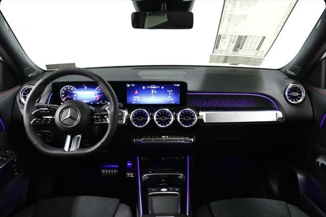 new 2025 Mercedes-Benz GLB 250 car, priced at $56,295