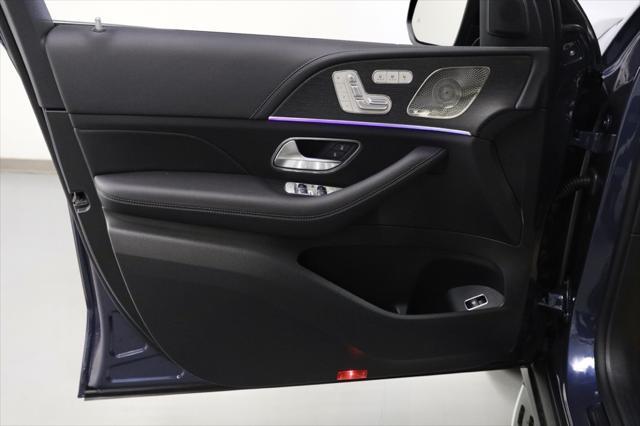 new 2025 Mercedes-Benz GLS 450 car, priced at $100,050