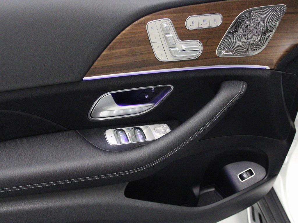 new 2026 Mercedes-Benz GLS 450 car, priced at $95,930