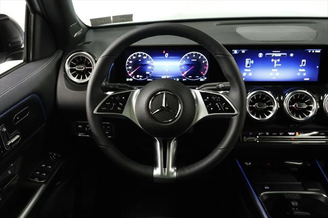 new 2025 Mercedes-Benz GLB 250 car, priced at $53,935