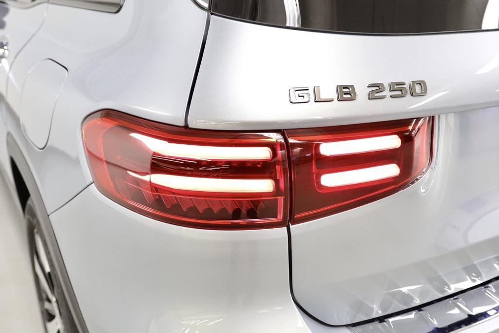 new 2025 Mercedes-Benz GLB 250 car, priced at $53,935