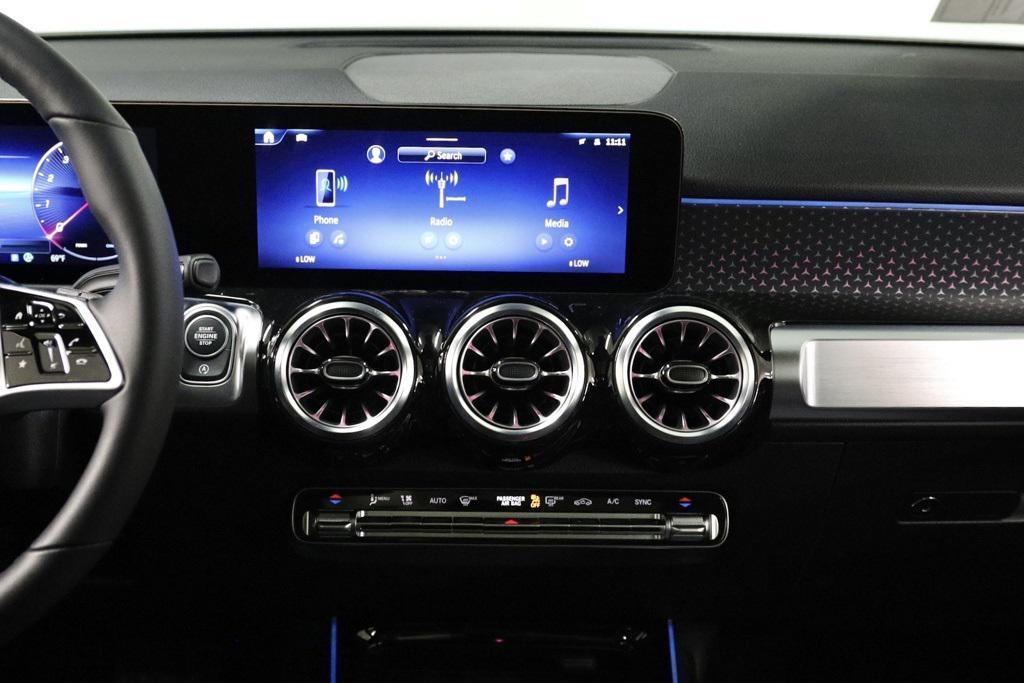 new 2025 Mercedes-Benz GLB 250 car, priced at $53,935