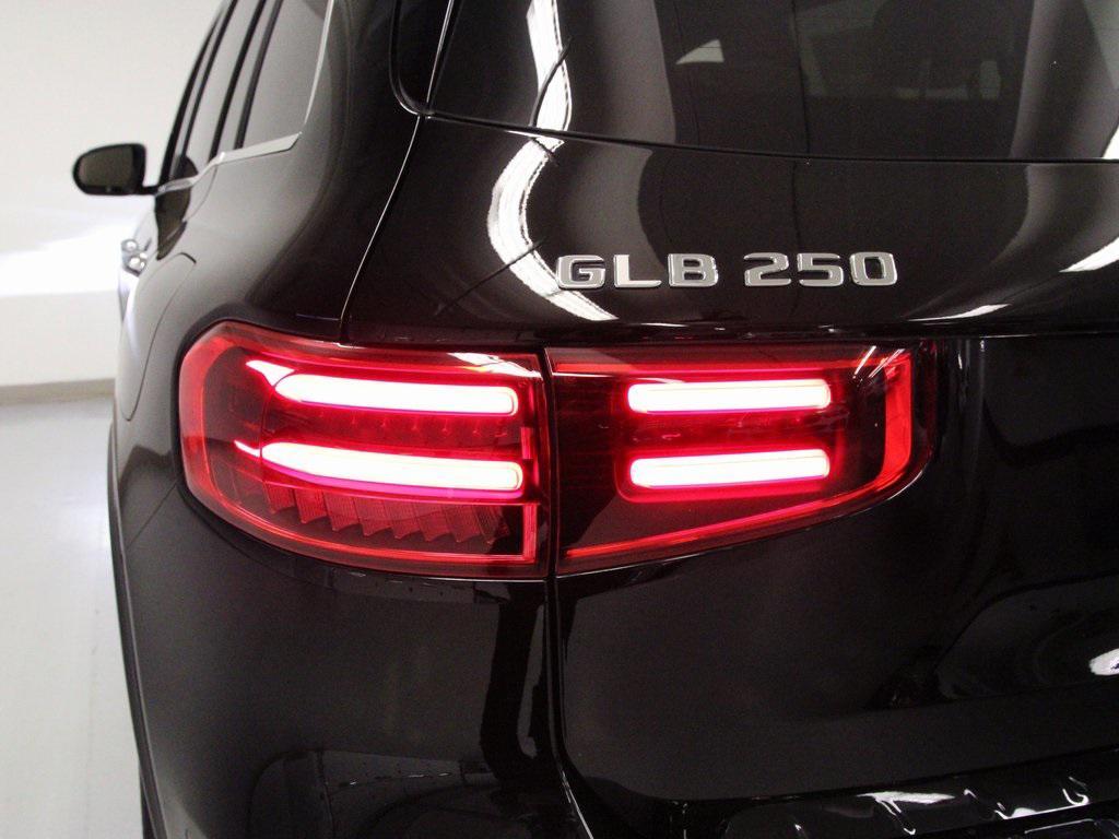 used 2025 Mercedes-Benz GLB 250 car, priced at $42,480