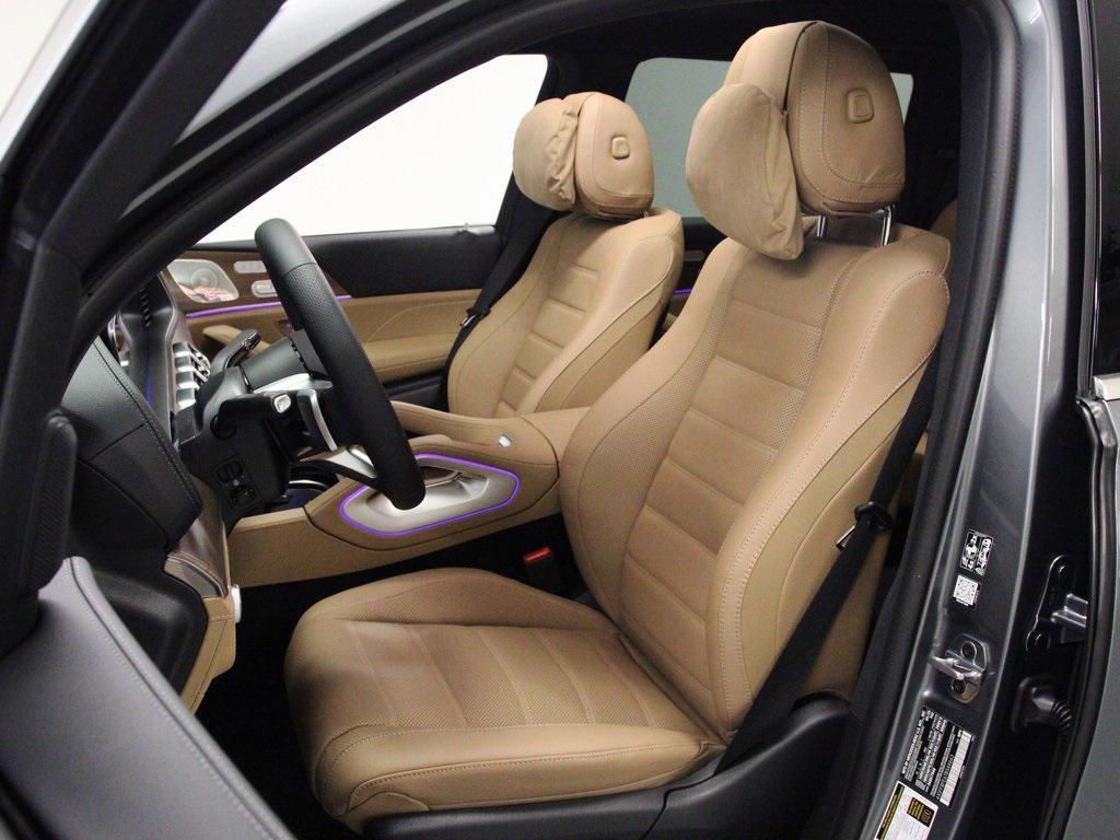 new 2026 Mercedes-Benz GLS 580 car, priced at $121,860