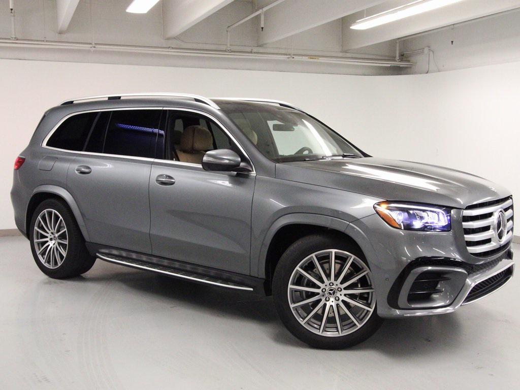new 2026 Mercedes-Benz GLS 580 car, priced at $121,860