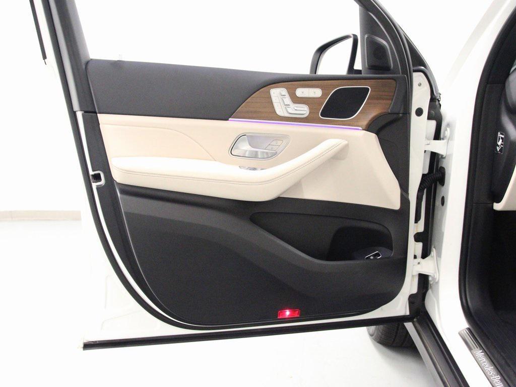 used 2024 Mercedes-Benz GLE 350 car, priced at $60,990