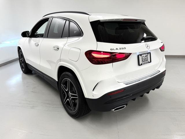 new 2025 Mercedes-Benz GLA 250 car, priced at $52,560