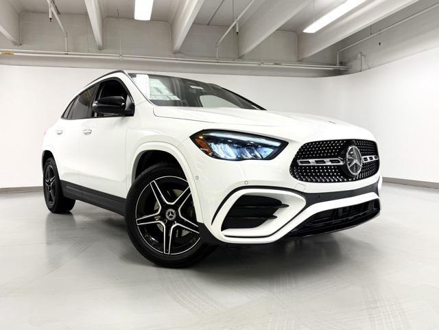 new 2025 Mercedes-Benz GLA 250 car, priced at $52,560