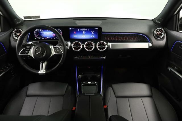 new 2025 Mercedes-Benz GLB 250 car, priced at $54,545