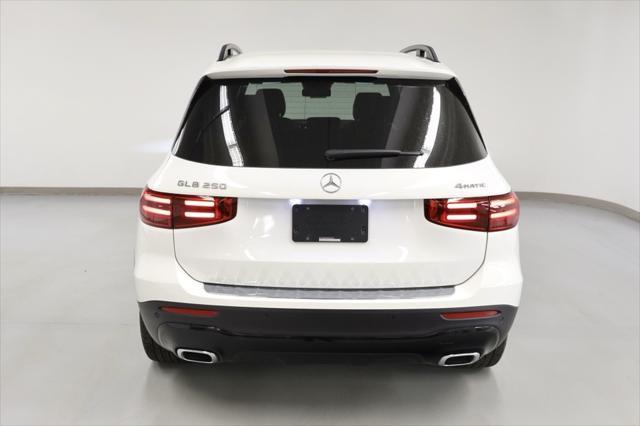new 2025 Mercedes-Benz GLB 250 car, priced at $54,545