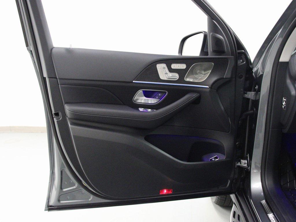 new 2026 Mercedes-Benz GLS 450 car, priced at $101,335