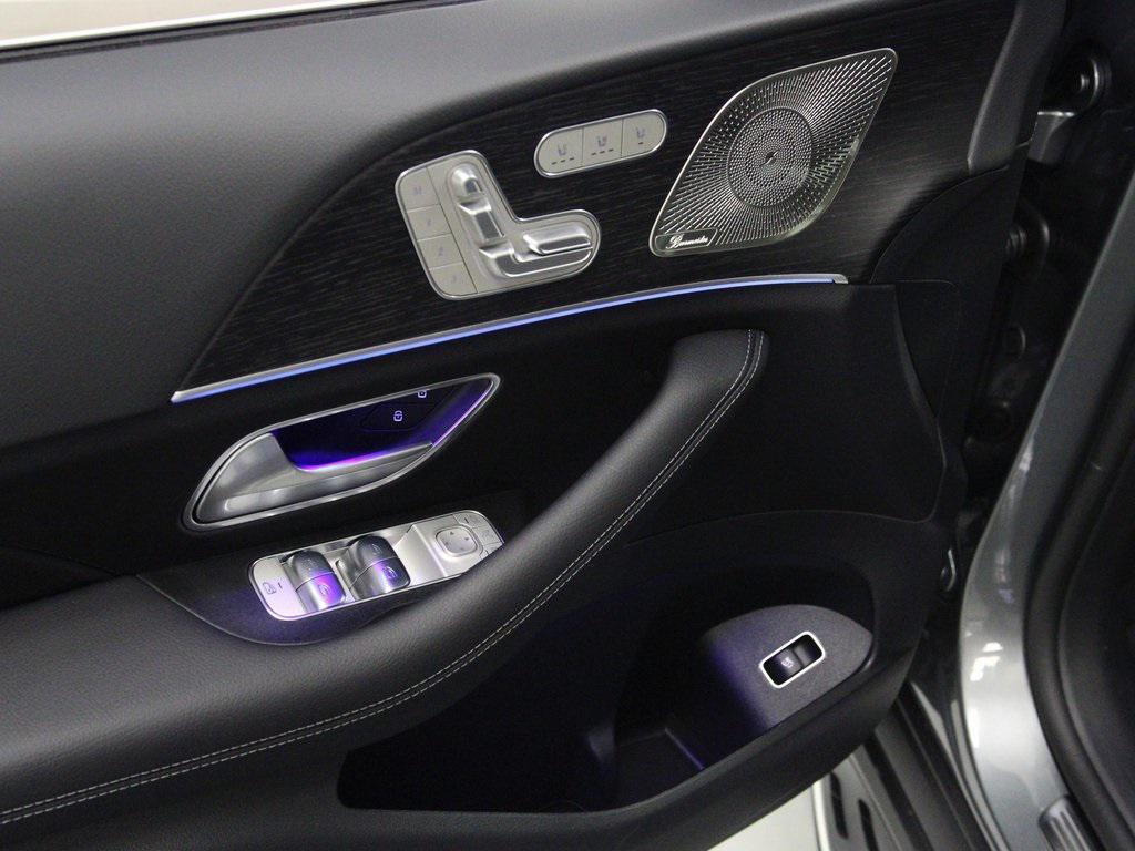 new 2026 Mercedes-Benz GLS 450 car, priced at $101,335