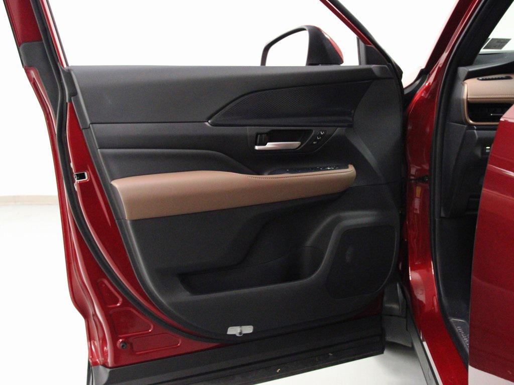 used 2024 Toyota Grand Highlander car, priced at $57,380