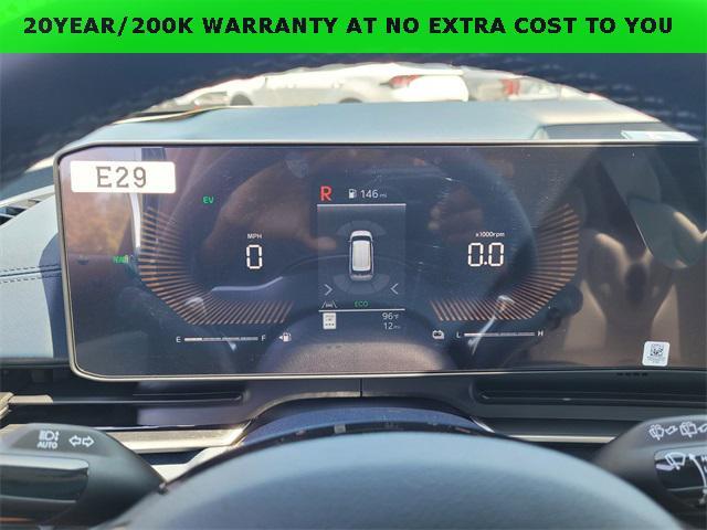 new 2026 Kia Carnival Hybrid car, priced at $45,385