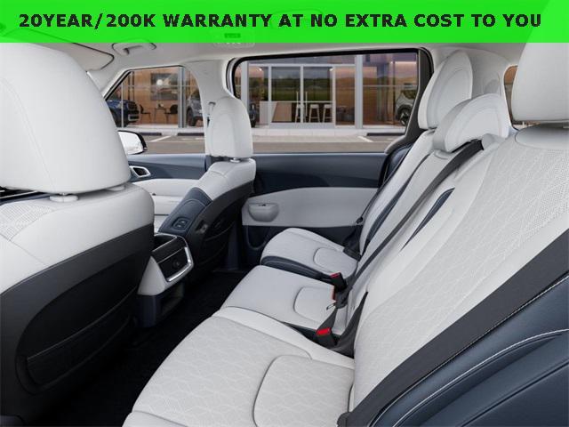 new 2026 Kia Carnival Hybrid car, priced at $45,385