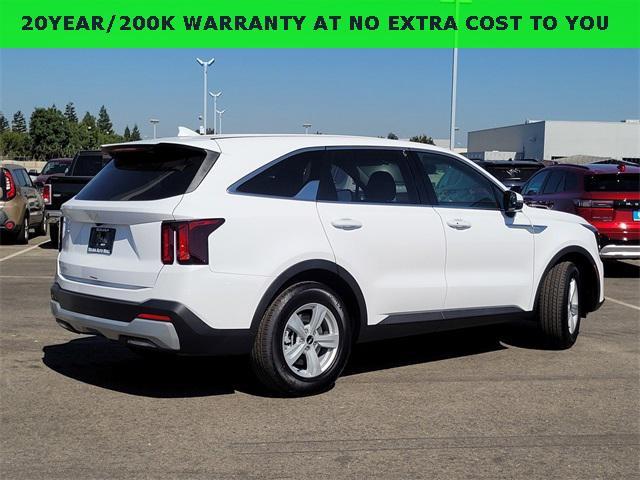 new 2026 Kia Sorento car, priced at $32,895