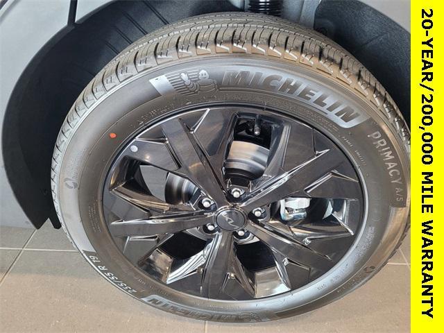 new 2025 Kia Sportage car, priced at $39,990