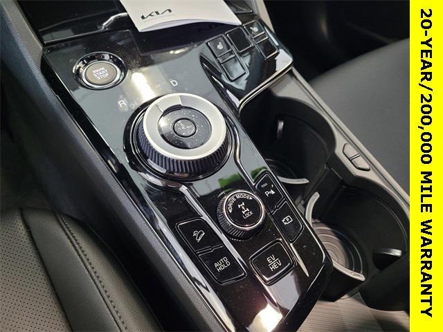 new 2025 Kia Sportage car, priced at $39,990