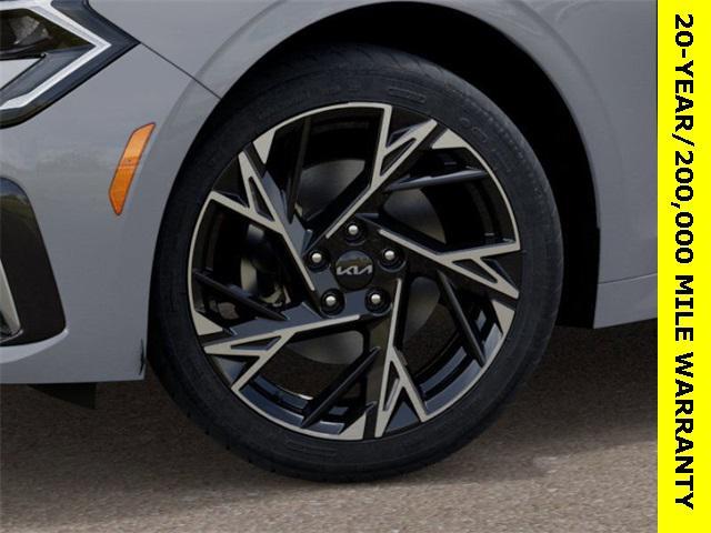 new 2025 Kia K5 car, priced at $27,520