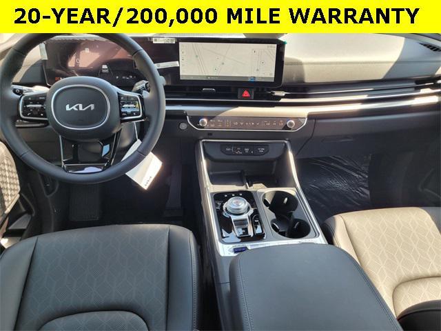 new 2025 Kia Carnival Hybrid car, priced at $47,891