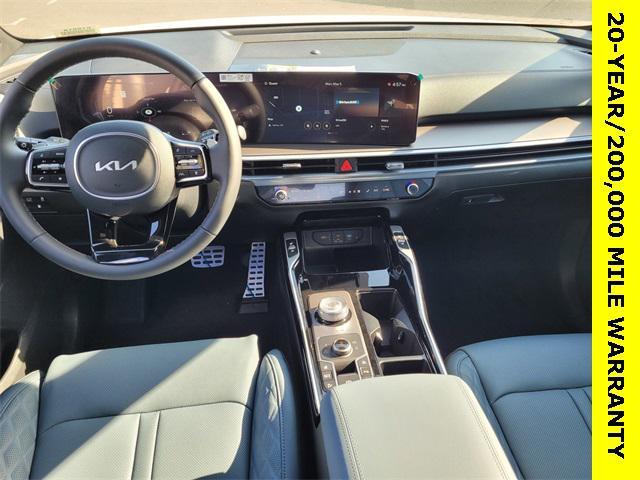 new 2025 Kia Sorento Plug-In Hybrid car, priced at $50,979