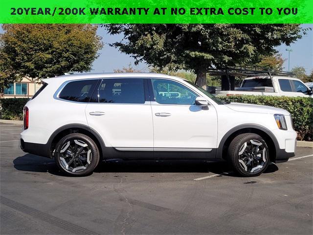 new 2025 Kia Telluride car, priced at $43,555