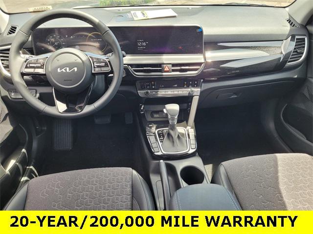 new 2025 Kia Seltos car, priced at $28,999