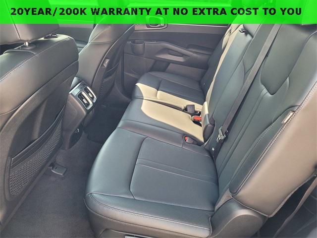 new 2025 Kia Sorento car, priced at $35,330