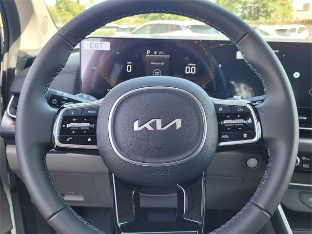new 2025 Kia Carnival Hybrid car, priced at $40,995