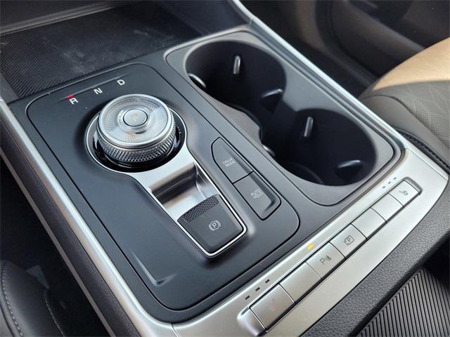 new 2025 Kia Carnival Hybrid car, priced at $40,995