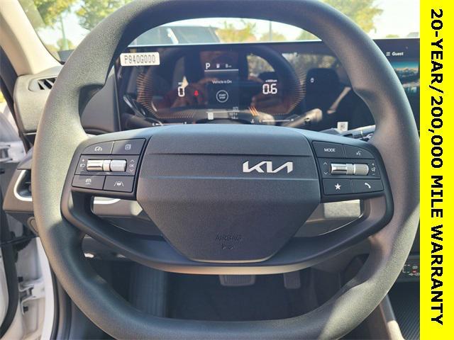 new 2025 Kia K4 car, priced at $23,060