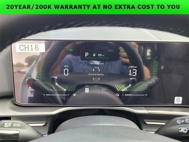new 2026 Kia Sportage Hybrid car, priced at $31,495