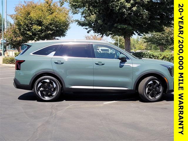 new 2025 Kia Sorento Hybrid car, priced at $38,630